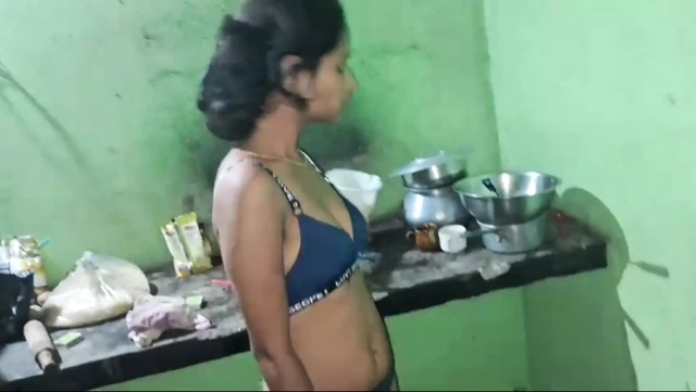 Hintli kadın yeni başladı seks videosu