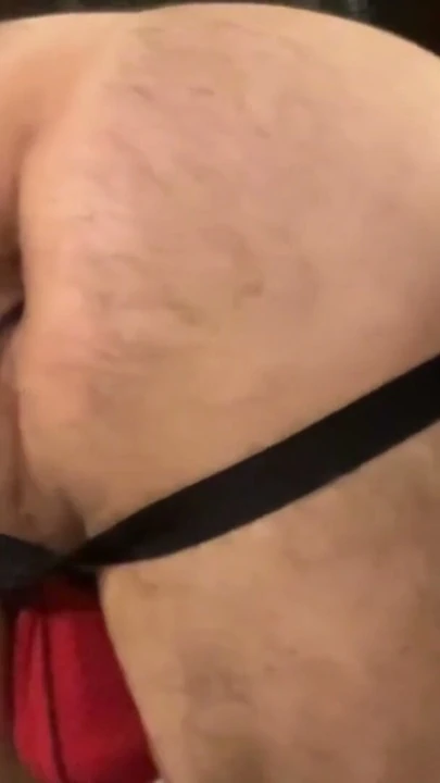 Anal boncuklar, bir sik ekle ve eğlence başlasın. Muhteşem bir gape elde edildi | Bölüm 1