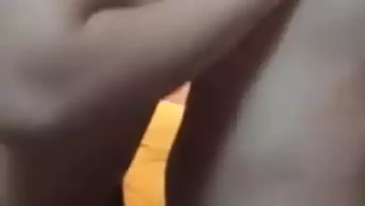 Çinli lezbiyenler bit göğüsleri ve saç kedi ile birlikte.