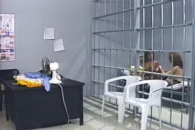 Kızlar şartlı tahliyede 6 kötü gitti (1992)