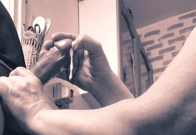 Büyük göğüslü bir anneden mükemmel