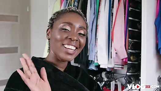 Büyük memeli zenci zaawaadi seks arzuları yerine getirildi