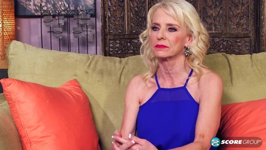 Cammille'in göt deliği için büyük zenci yarağı