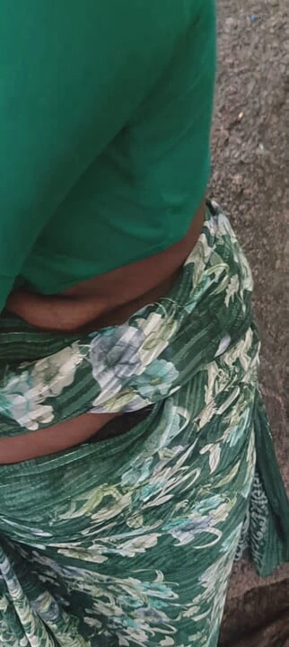 Yaşlı üvey kız arkadaşımı ormanda sikiyorum