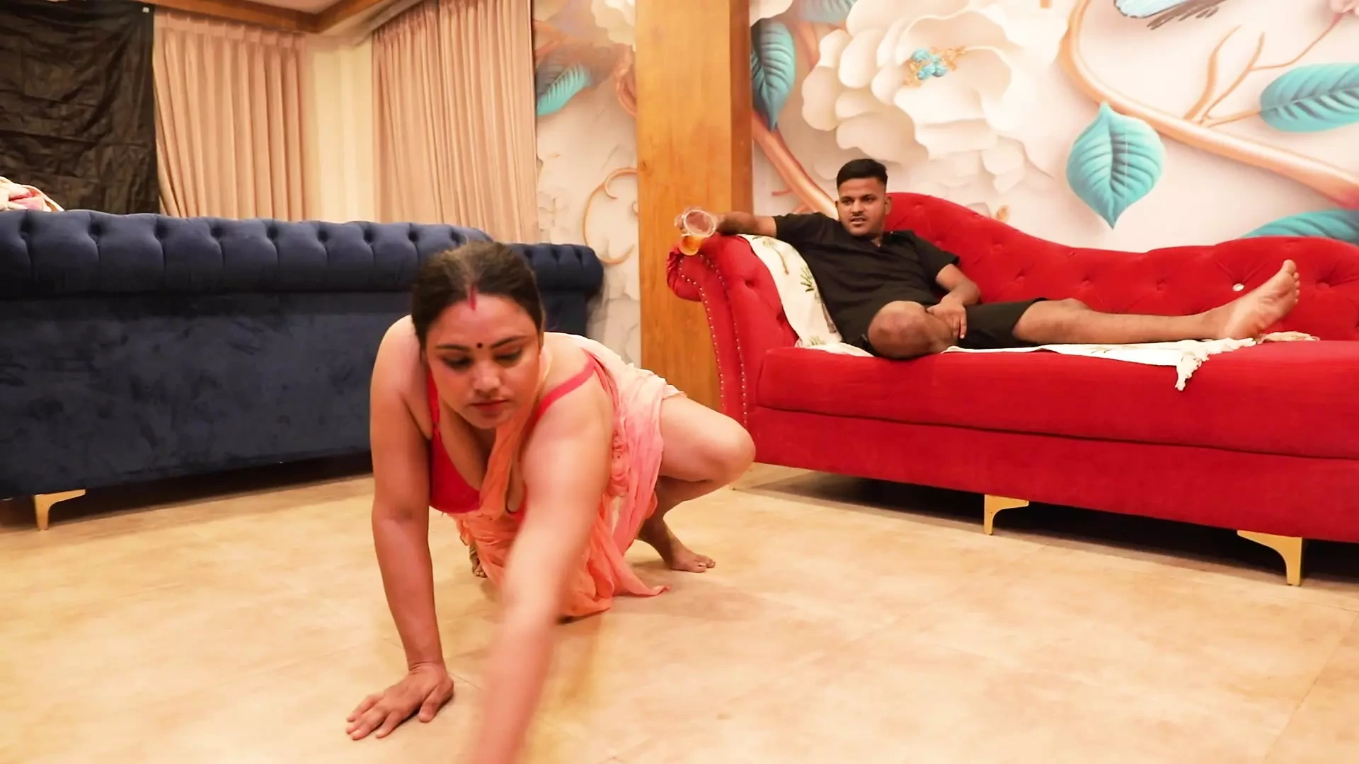 Malik ko maid se pyar buying, after that pura dhamal