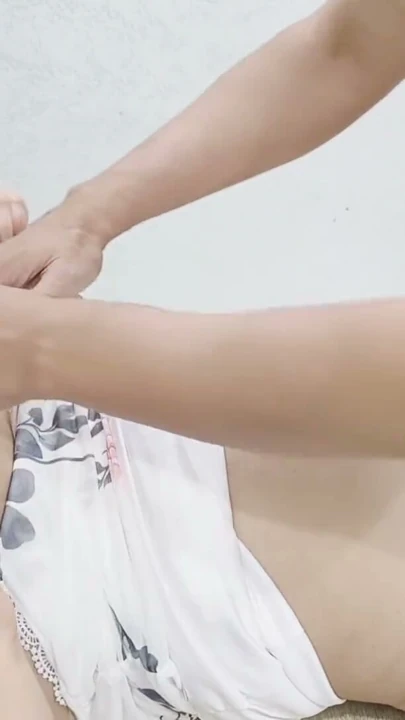 Bhabhi Aur Aunty Ki Chudai Cum Inside Pink Pussy | Clip 1