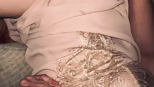 Titreşimli amcık oyunu ile yavaş şehvetli azdırma