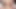 Pirsingli meme uçlu orta yaşlı seksi kadın deliklerini açıyor ve genişlemiş şişmiş klitorisine mastürbasyon yapıyor