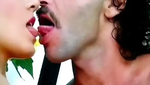 Klas Alman kızlar herkesi boşaltabilir
