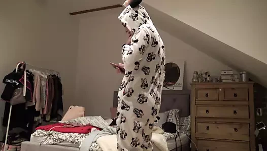 Büyük memeler genç babes ev partisi