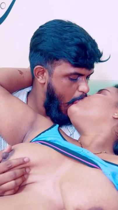 Black beauty lady ko chahiye bara sa chusne ke liye lund | Clip 1