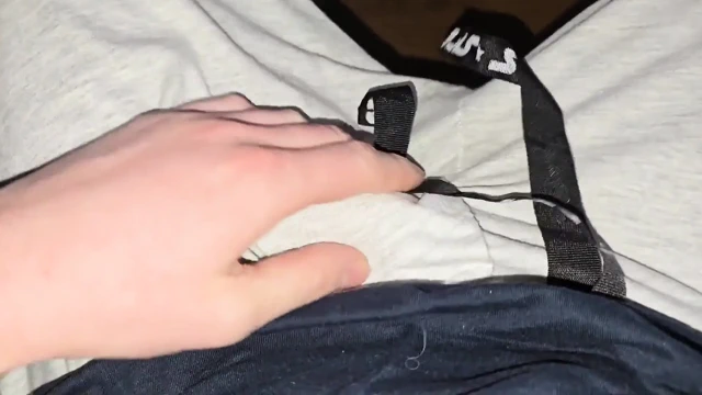 Sabah büyük yarak mastürbasyonu - yakın çekim bakış açısı boşalma