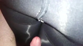 karımın bacaklarına vurmak