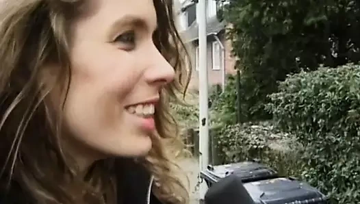 Olgun kadın oyuncaklarıyla oynuyor .mp4