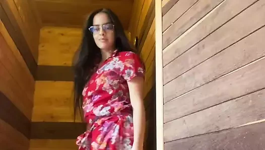 Arap spa günü geçiriyor, jakuzide fışkırtıyor