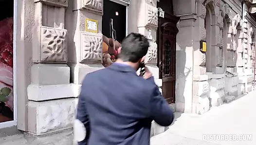 Adanmış sekreter büyük zenci alıyor - çarpıtılıyor