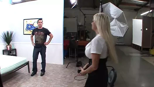 Sıcak pis sürtükler için büyük musluklar (bölüm 02)