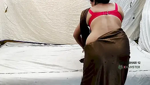 Anal seks güzel Hintli bangla köyü yenge zar zor anal sikişiyor
