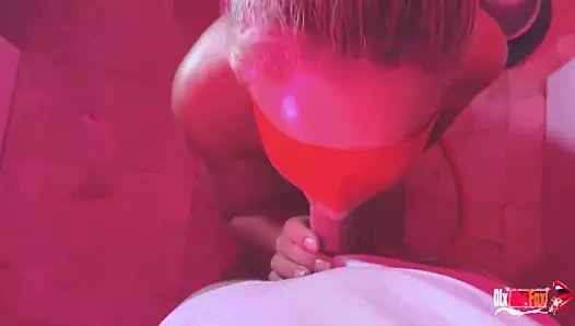 Pov sigara içme milf üvey derin boğaz ve gets boşalmak içinde ağız