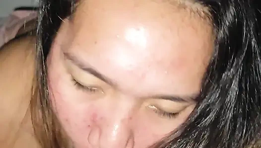 PINAY ORTA YAŞLı SEKSI KADıN KOCASı DıŞARıDAYKEN SEVGILISININ YARAĞıNı EMIYOR