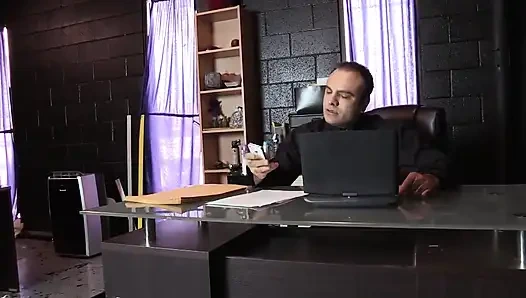 The real auditions of the cheerleaders with a great bang at the end