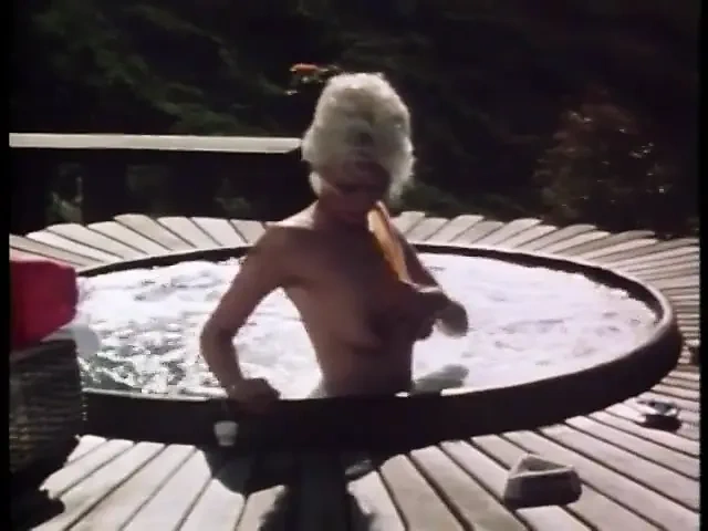 Premium Randy Cock Sucking Slut In Ffm Threeway Gets Fucked After Bj Then Gets Creamed (Uncut) - California Special