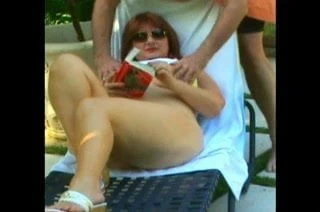 Komşu benim sürtük karısıyla oynuyor