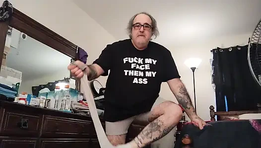 Yarağa ihtiyacım var