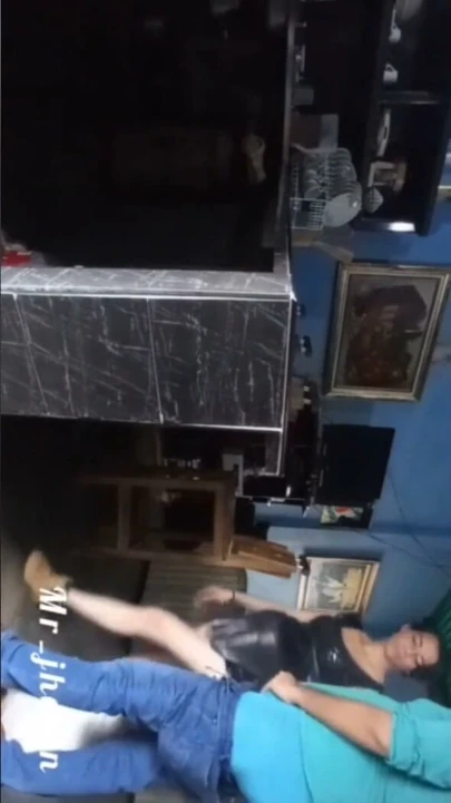 Gerçek aşk erkek arkadaş çift sevişerek aşık oluyor | Clip 2