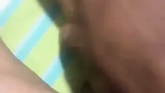 Evli kadın masaj yaptırıyor