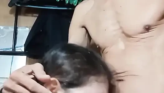 Başka bir götlü sikimi güçlü bir şekilde tatmin etti