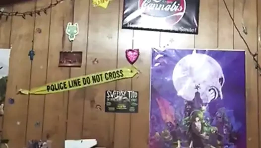 Garajda hipster bates