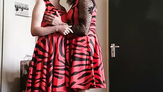 İkizler öpüşüyor