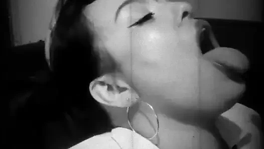 EN ACıMASıZ DERIN GıRTLAK. Epik boşalma, öğretmenim ağzımı dölle dolduruyor