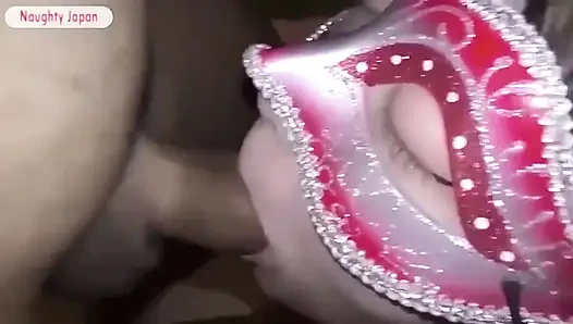 Online Applicant Married Beauty Accepts a Higher Offer and Gently Follows Through to the End