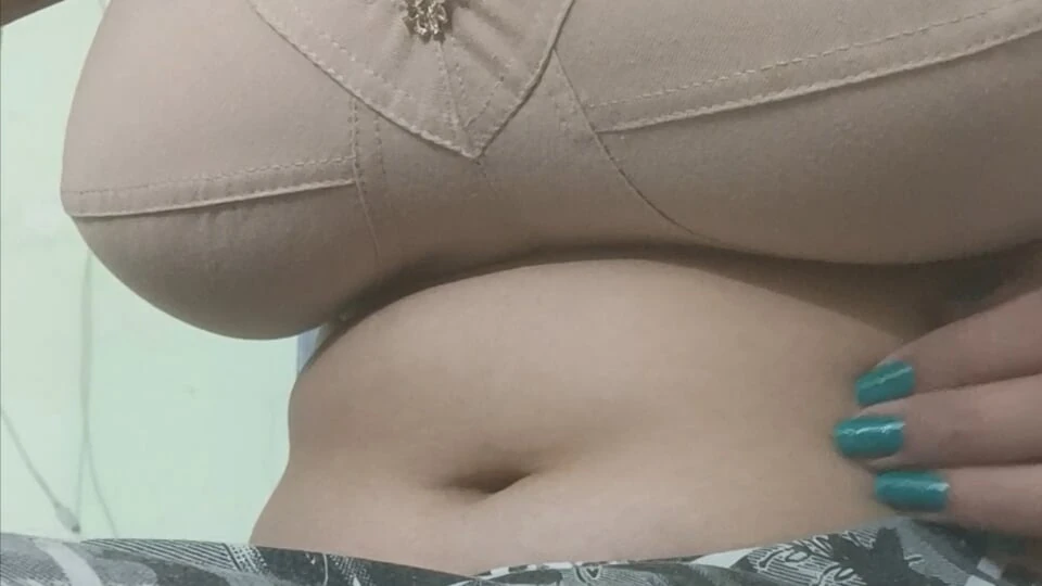 Liana squeezed her boobs hard and enjoyed it.