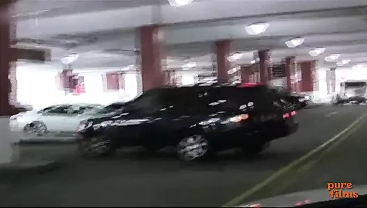 Üvey annem onu işteyken tavlamam için seksle bana teşekkür ediyor