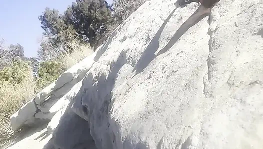 Zoey büyük yarak beklenmedik bir şekilde Grande Kanyonu'nda dışarıda sikiliyor