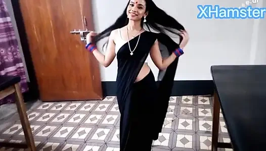 Наш офисный коллега взял меня в офис и трахнул меня.