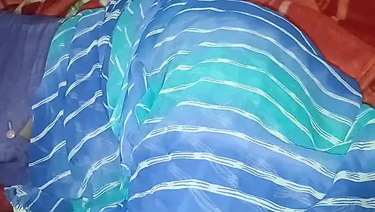 Indian Village Desi Aunty Ki Raat Mein Ghori Bana Kar Paani Nikal Diya - Tight Chut Se Squirt Kiya Homemade Hindi Audio