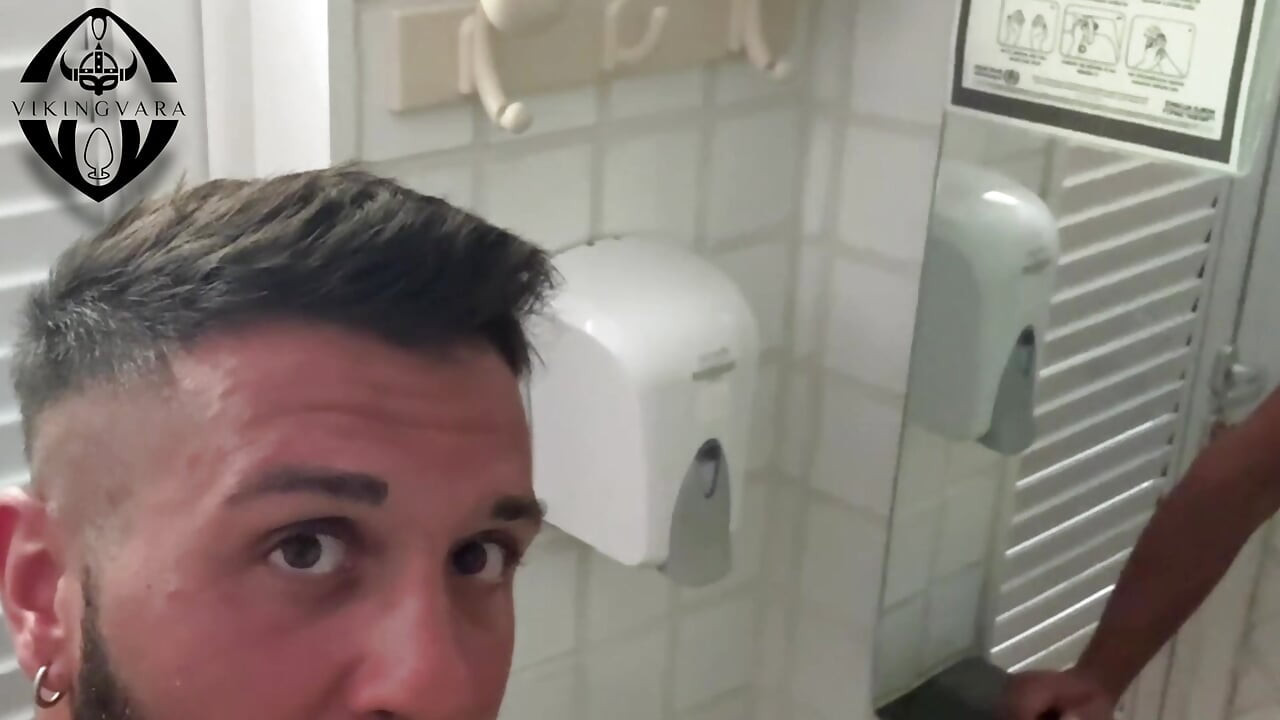 Sex in the public toilet