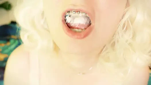 Diş teli fetişi - mukbang yemenin asmr videosu... yemek fetişi