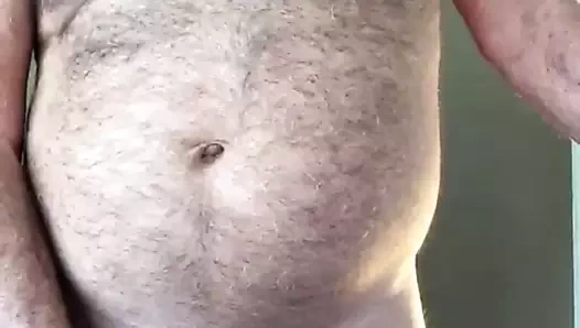 kıllı göğüslü baba mastürbasyon