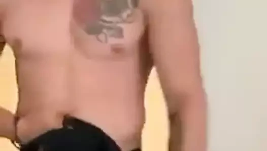 wapayaso leantandose