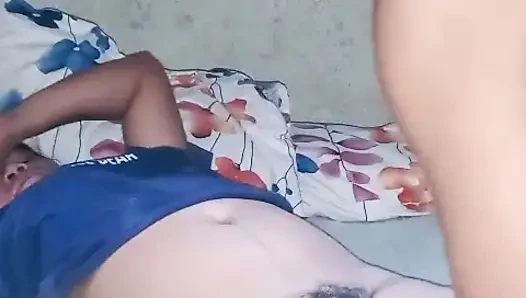 İçine boşaldıktan sonra fışkırttı