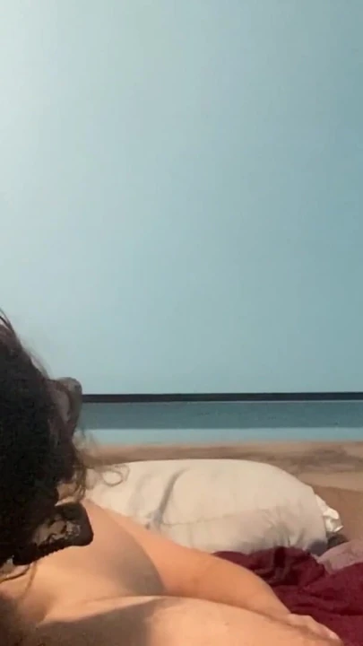 Kız arkadaşının amından kendi meni yiyor | Klip 2