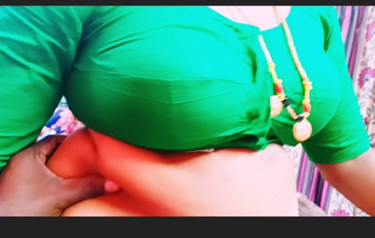 Hintli ateşli hizmetçi sikişiyor sahibi Telugu Dirty Talks.bölüm 2