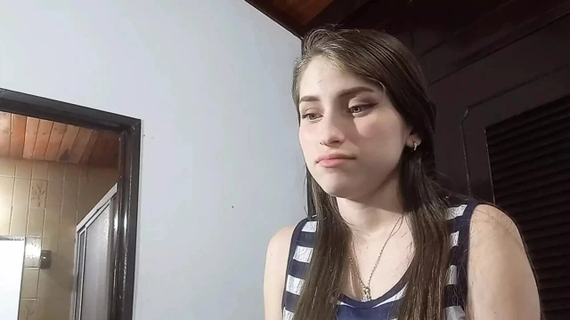 My stepsister with her innocent face asks me to let her give me a great oral