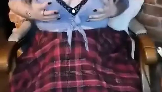 Pin-up kız çıldırdı