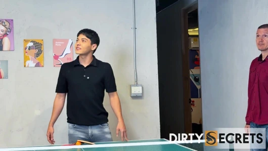 ÜVEY OĞLUM BIR GECE IÇTIKTEN SONRA BENI BAY GARRISON'ıN YANıNDA SIKIYOR